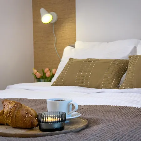 Apartmán Urban Global Premium - 11th Floor No 23-free Garage Self Check-in *