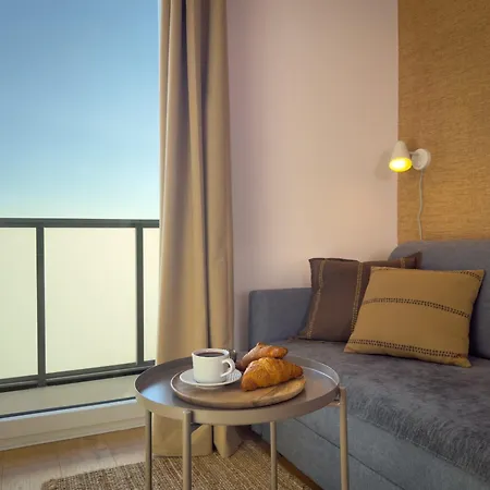 Urban Global Premium - 11th Floor No 23-free Garage Self Check-in Apartament