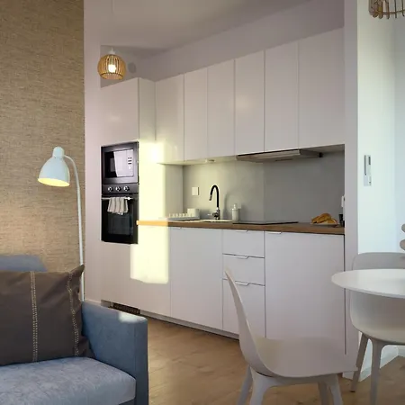 Urban Global Premium - 11th Floor No 23- Air Condition - Balcony - Free Garage Катовице