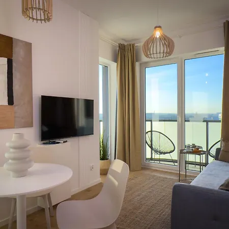 Urban Global Premium - 11th Floor No 23-free Garage Self Check-in Apartament *