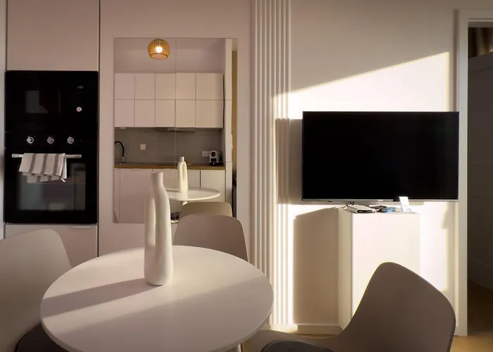 Urban Global Premium - 11th Floor No 23-free Garage Self Check-in קטוביץ