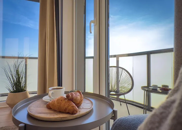 Urban Global Premium - 11th Floor No 23-free Garage Self Check-in